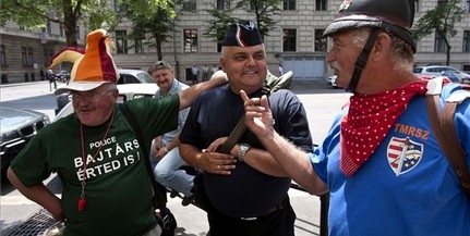 Porondon a rendvédelmisek: zajlik a Porondon a rendvédelmisek: zajlik a