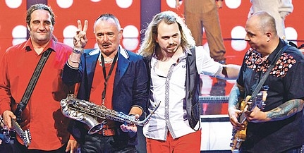 Feró nem tűri a piát a koncertek előtt Feró nem tűri a piát a koncertek előtt