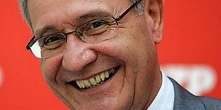 Az MSZP az egykulcsos adórendszer eltörlését követeli