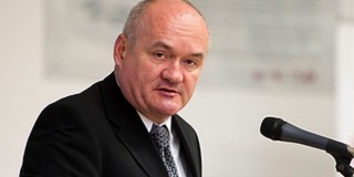 Kétmilliárdos kár a HM-ben Kétmilliárdos kár a HM-ben