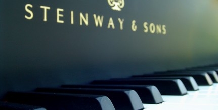 Egy Steinway-jel gazdagodott a Kodály Központ Egy Steinway-jel gazdagodott a Kodály Központ