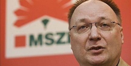 Szocik az árfolyamrögzítésről: emberek, mérlegeljetek! Szocik az árfolyamrögzítésről: emberek, mérlegeljetek!