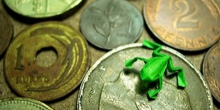 A béka ülepe alatt van a hangulatunk