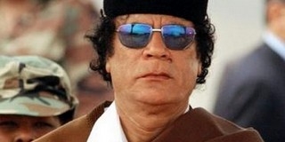 Az összeomlás küszöbén Kadhafi Líbiája Az összeomlás küszöbén Kadhafi Líbiája