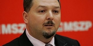 MSZP: nosza, menjen mindenki a kormány ellen tüntetni! MSZP: nosza, menjen mindenki a kormány ellen tüntetni!