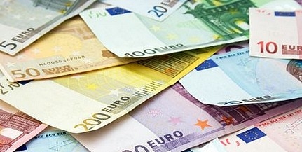 Euróeső az égből egy holland autópályán Euróeső az égből egy holland autópályán