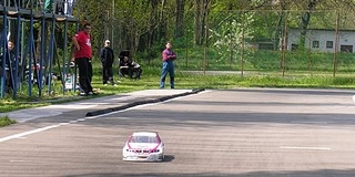 Földön, vízen, levegőben: Uránból a modellező élmezőnybe Földön, vízen, levegőben: Uránból a modellező élmezőnybe