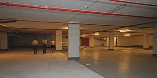 Újabb csapás: százmilliókba fájhat a városnak a Kossuth téri garázs