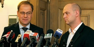 Navracsics-HÖOK-találkozó: jelentősen közeledtek az álláspontok Navracsics-HÖOK-találkozó: jelentősen közeledtek az álláspontok