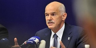 Összemolhat az euróövezet: népszavaznak a görögök