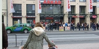 Kamaszlány bosszúja áll a bombariadó mögött Kamaszlány bosszúja áll a bombariadó mögött