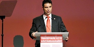Mesterházy: hiteles fideszes váltsa Orbánt és Matolcsyt! Mesterházy: hiteles fideszes váltsa Orbánt és Matolcsyt!