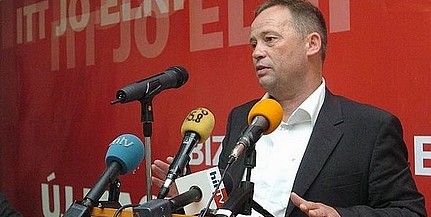Szanyi Tibor: nem hullatunk krokodilkönnyeket banki jajveszékelésnél Szanyi Tibor: nem hullatunk krokodilkönnyeket banki jajveszékelésnél