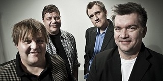 Debütáló albummal jön az Est Café-kedvenc Velőrózsák zenekar Debütáló albummal jön az Est Café-kedvenc Velőrózsák zenekar