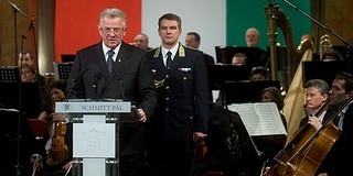 Schmitt Pál: erős viharban erőt ad az új alaptörvény Schmitt Pál: erős viharban erőt ad az új alaptörvény