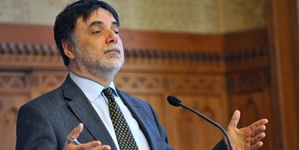 Fellegi: a kormány tiszteletben tartja az MNB függetlenségét Fellegi: a kormány tiszteletben tartja az MNB függetlenségét