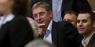 Gyurcsányék népszavazást kezdeményeznek jegybanktörvény-ügyben Gyurcsányék népszavazást kezdeményeznek jegybanktörvény-ügyben