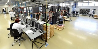 Megnyílt a Huawei ellátó központja Cserkúton