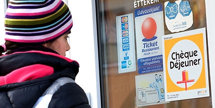 Csökken az egyetemen a cafeteria, de a rektor javaslatára szolidaritási alapot hoznak létre Csökken az egyetemen a cafeteria, de a rektor javaslatára szolidaritási alapot hoznak létre