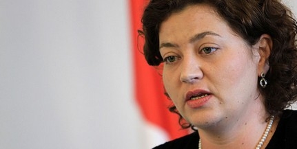 Gyurcsányék szerint a kormány lerombolja a hadsereget Gyurcsányék szerint a kormány lerombolja a hadsereget