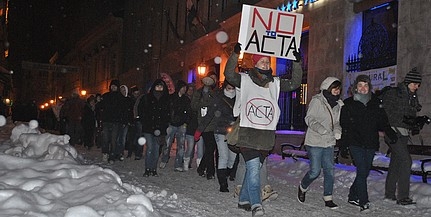 STOP ACTA - lapos volt a pécsi tüntetés, bár a szervezők nem is vártak mást