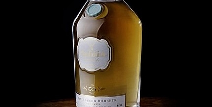 Elképesztő: tizenötmillió forintnyi fontot fizettek egy üveg whiskyért Elképesztő: tizenötmillió forintnyi fontot fizettek egy üveg whiskyért