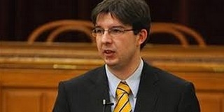Jobbik: Zsigára ráférne egy valóságterápia, nem lehet megélni 47 ezerből