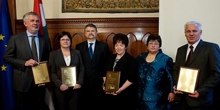 Hozzáférhető város díjat vett át a Parlamentben Páva Zsolt Hozzáférhető város díjat vett át a Parlamentben Páva Zsolt