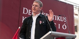 Gyurcsányék alkotmányos blokád alá vonják az Ab épületét Gyurcsányék alkotmányos blokád alá vonják az Ab épületét