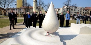 Pécsi szobrász alkotásával állítottak emléket Béres Józsefnek Pécsi szobrász alkotásával állítottak emléket Béres Józsefnek