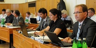 Közgyűlés: leépítik a kulturális központot, de színre lép egy új fesztiválszervező cég Közgyűlés: leépítik a kulturális központot, de színre lép egy új fesztiválszervező cég