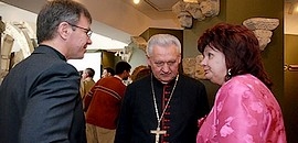 Könyv az egyházmegye ezer évéről Könyv az egyházmegye ezer évéről