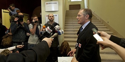 Visszavonná Schmitt kisdoktori címét az SE doktori tanácsa Visszavonná Schmitt kisdoktori címét az SE doktori tanácsa