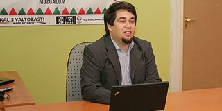A Jobbik elkezdte a földvédelmi razziát: Szigetvár az első célpont, aztán Siklós és Bóly következik A Jobbik elkezdte a földvédelmi razziát: Szigetvár az első célpont, aztán Siklós és Bóly következik