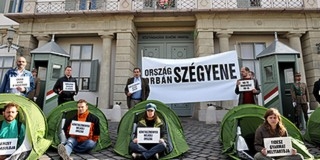 LMP-s ülősztrájk mindaddig, amíg Schmitt le nem mond LMP-s ülősztrájk mindaddig, amíg Schmitt le nem mond