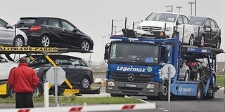 20,11 millióért kelt el az első Kecskeméten gyártott Mercedes 20,11 millióért kelt el az első Kecskeméten gyártott Mercedes