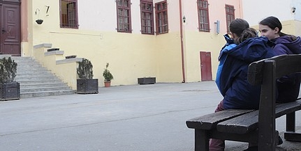 Januártól kerülnek át az államhoz a pécsi iskolák is, a pedagógusok leépítéstől tartanak Januártól kerülnek át az államhoz a pécsi iskolák is, a pedagógusok leépítéstől tartanak