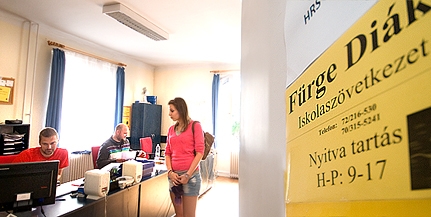 Aki igazán dolgozni akar, talál nyári diákmelót Pécsett - 449-től 900 forintig terjed az órabér Aki igazán dolgozni akar, talál nyári diákmelót Pécsett - 449-től 900 forintig terjed az órabér