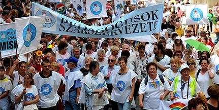 Húsz százalékos béremelést követelnek a pedagógusok Húsz százalékos béremelést követelnek a pedagógusok