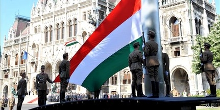 Nemzeti összetartozás napja: felvonták a nemzeti lobogót Nemzeti összetartozás napja: felvonták a nemzeti lobogót