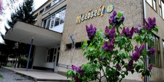 Negyven éves a Mezőszél Utcai Általános Iskola Negyven éves a Mezőszél Utcai Általános Iskola
