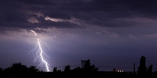 Vihar jön, estére nem tanácsos szabadtéri programot szervezni Vihar jön, estére nem tanácsos szabadtéri programot szervezni