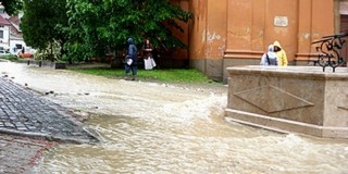 Beázik a Zsolnay-negyed - Merza szerint tényleg Beázik a Zsolnay-negyed - Merza szerint tényleg