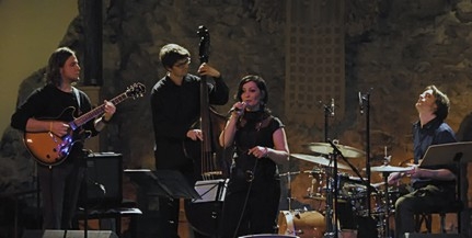 Önsegítő koncertet szervez a Csőke Renáta Quartet Önsegítő koncertet szervez a Csőke Renáta Quartet