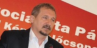 Az MSZP szerint Orbán Viktor kizsigereli a munkavállalókat Az MSZP szerint Orbán Viktor kizsigereli a munkavállalókat