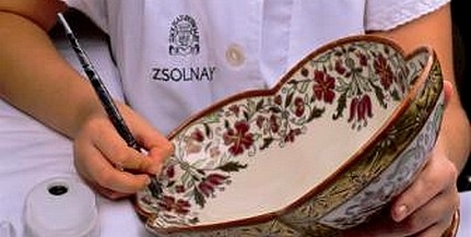 Egy forintért eladná a KÖZGÉP a Zsolnay-részvényeket Pécsnek - állítólag a sárdobálást unták meg