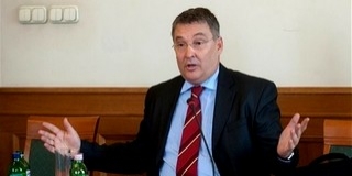 Vádat emeltek Juhász Ferenc volt honvédelmi miniszter ellen Vádat emeltek Juhász Ferenc volt honvédelmi miniszter ellen