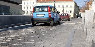 Végre-valahára megkezdődik a Fürdő utca rendbetétele Végre-valahára megkezdődik a Fürdő utca rendbetétele