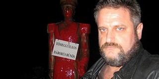 Vádat emeltek Dániel Péter ellen a Horthy-szobor megrongálása miatt Vádat emeltek Dániel Péter ellen a Horthy-szobor megrongálása miatt