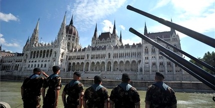 Díszsortűz a nándorfehérvári diadal emléknapján Budapesten Díszsortűz a nándorfehérvári diadal emléknapján Budapesten